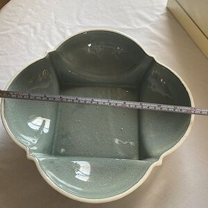 Beautiful vintage pottery Bowl!